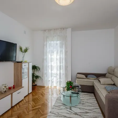 Bambi Apartment *